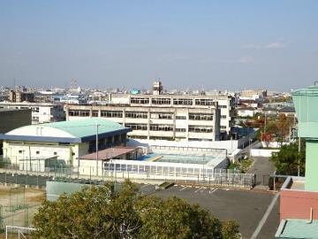 写真：北門および通学路の様子4