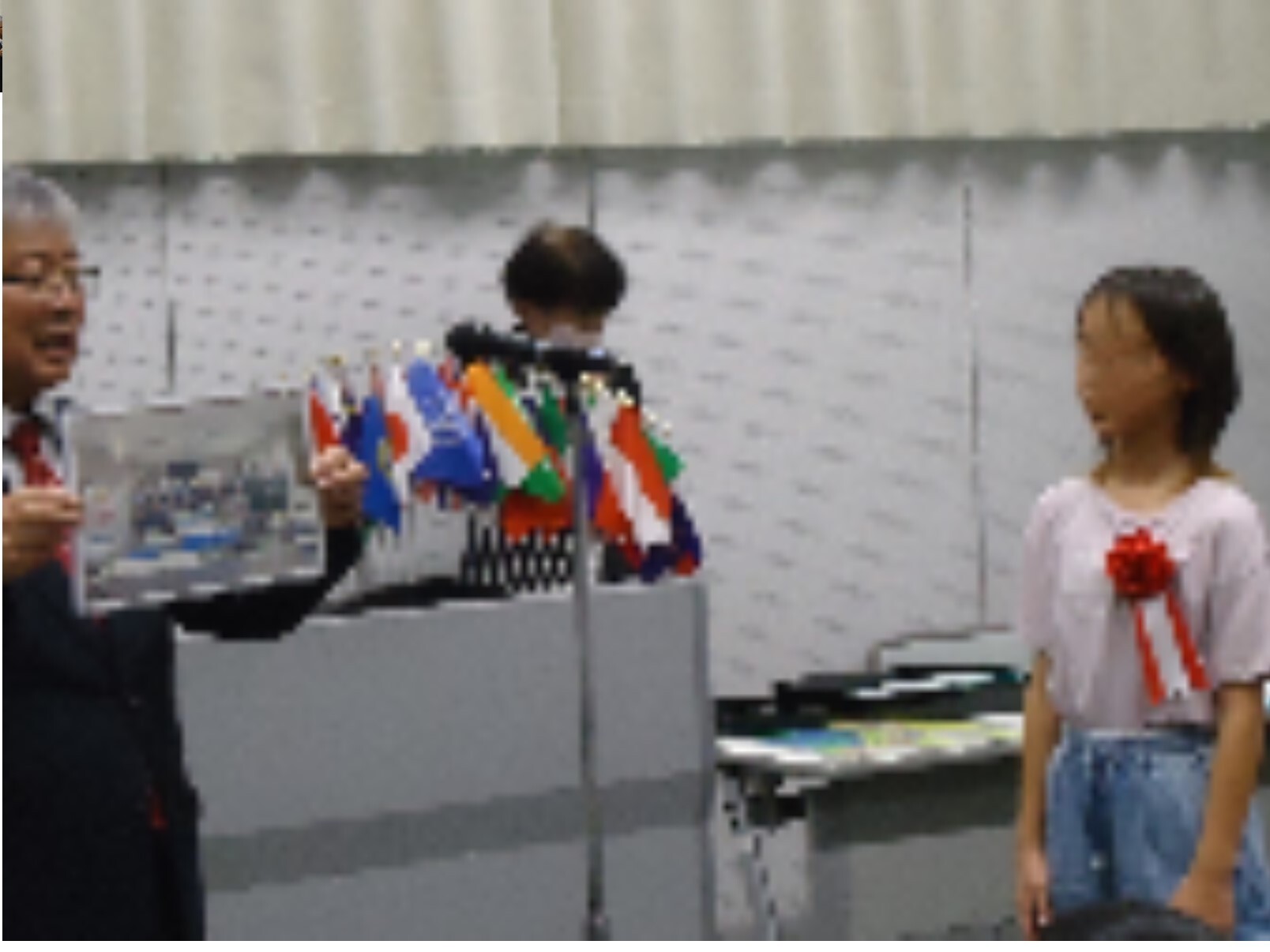 写真：国際平和ポスターにて優秀賞を受賞1