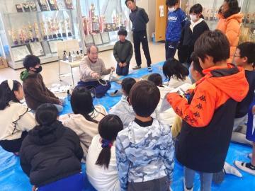 写真：5年生・しめ縄づくり1