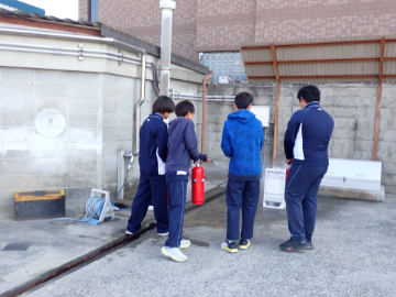 写真：初期消火訓練