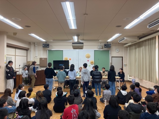 感謝祭のようす