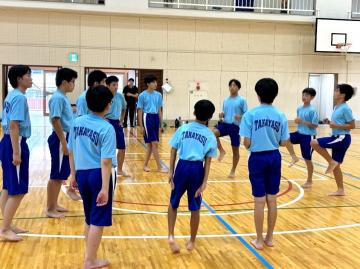 写真：男子の演技の練習1