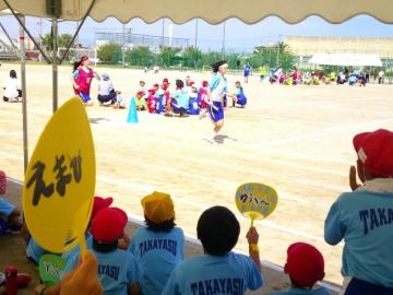 写真：選抜リレーの予行演習の様子