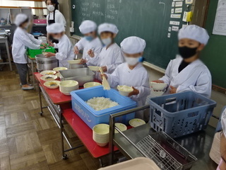 給食開始1