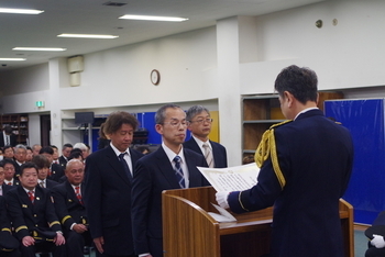 御勇退される方々へ市長感謝状の贈呈