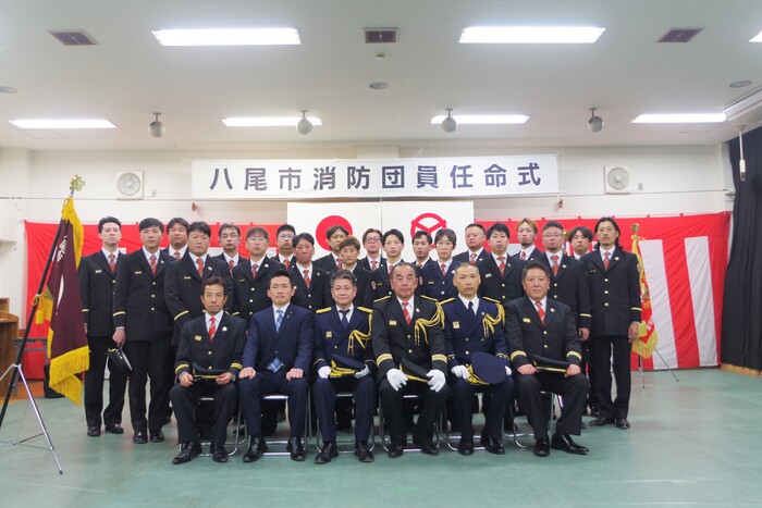 八尾市消防団は新たな団員を加え、今後も市民の安全・安心を守ります。