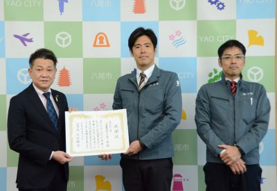 写真：大松市長　イベントでの様子4
