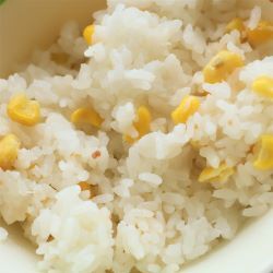 トウモロコシご飯の写真