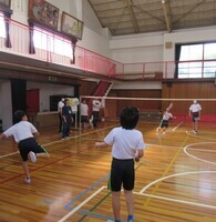 写真:バドミントン