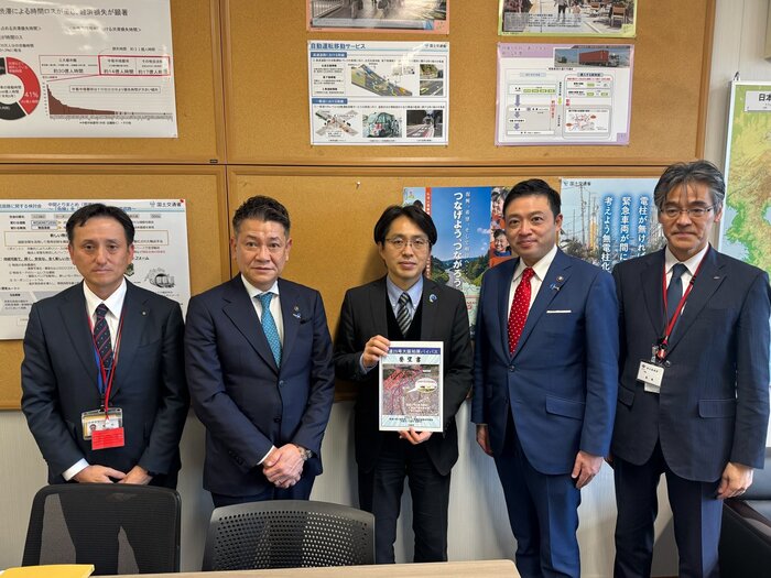 道路局長へ要望書手交
