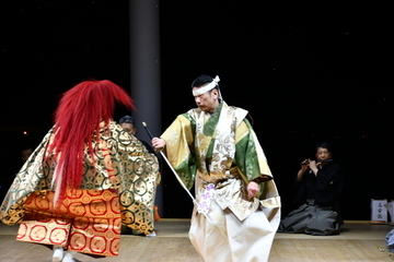 写真：綱と鬼