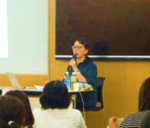 講師　齋藤直子さんが講義をしている様子