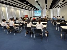 明治安田：写真