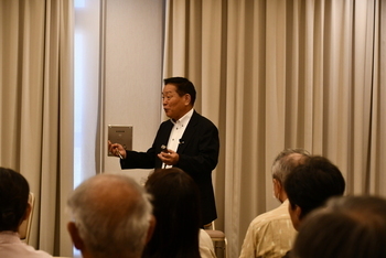 講師が説明している様子