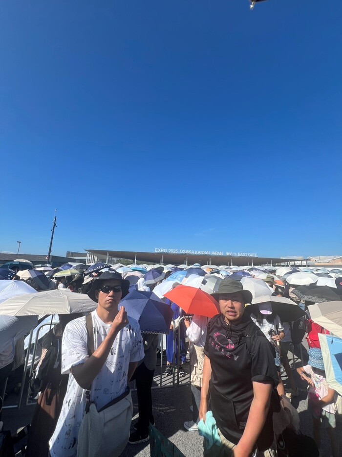 並びました