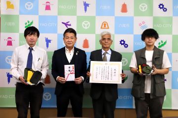 写真：大松市長　令和7年度感謝状贈呈式での様子　10月7日