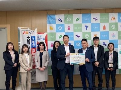 写真：大松市長　寄附金にかかる感謝状贈呈式【明治安田生命保険相互会社様】での様子　10月29日