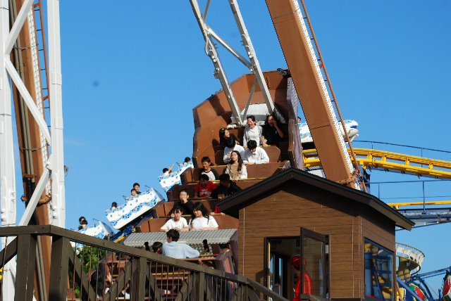 いろんなアトラクションを楽しみました。