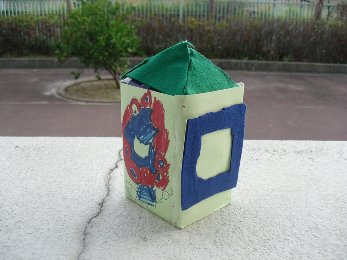 個人作品　06　なかまがいっぱいドーナツ