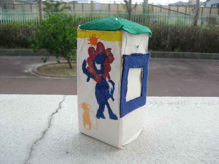 個人作品　10　おおさかかんさいばんぱくのペン立て