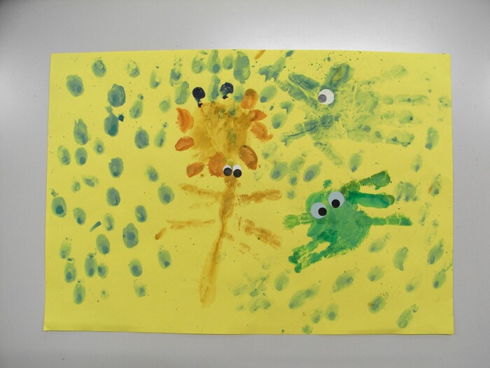 個人作品　24　雨にぬれた虫と魚