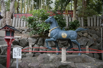 瓢簞山稲荷神社の神馬