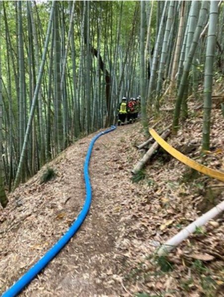 火点へ向けホース延長