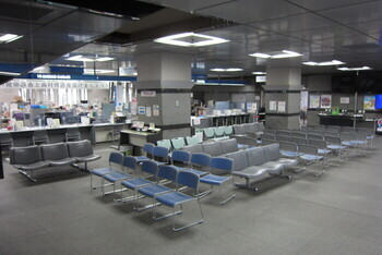 1階待合ロビー（更新前）