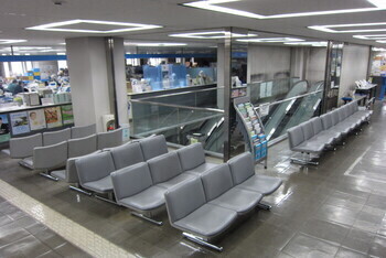 2階待合ロビー（更新前）