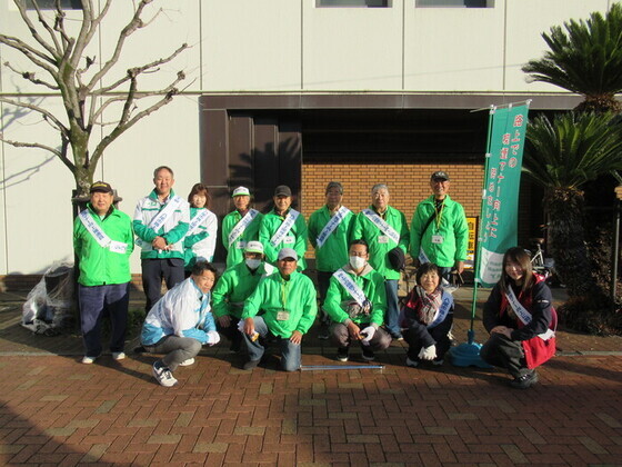 啓発活動後の集合写真