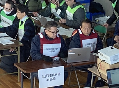 写真:大松市長 令和7年度八尾市総合防災訓練での様子 1月25日