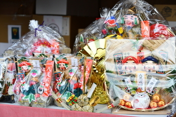 並べられた縁起物