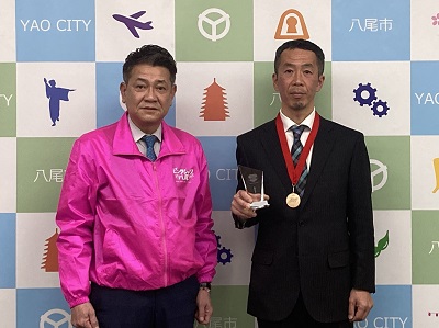 写真：大松市長　表敬訪問【西村　肇さん（BMX)】での様子　2月3日