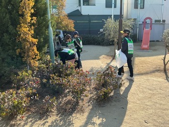 公園のゴミ拾い3