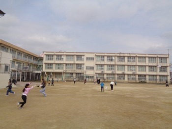 一生懸命走る1年生