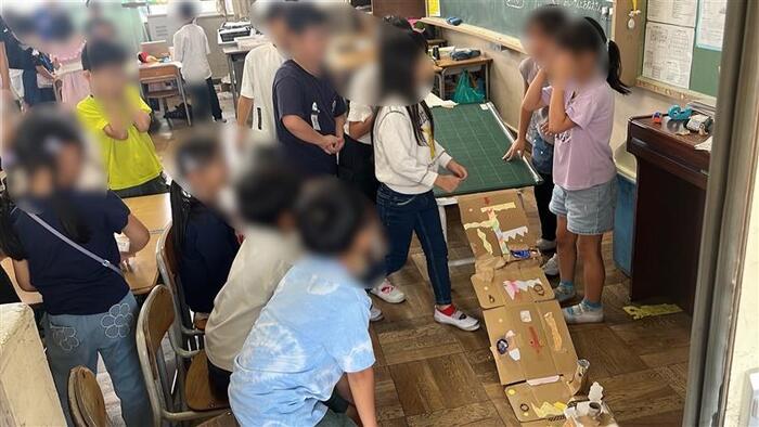 コロコロコロンをしている写真です。