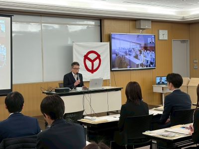 大松市長 令和8年度新規採用職員研修 市長講話【令和8年4月1日】での様子