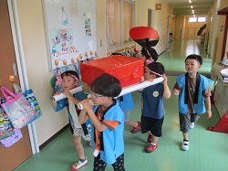 お祭り騒ぎ