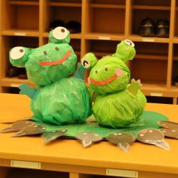 カエルの飾り