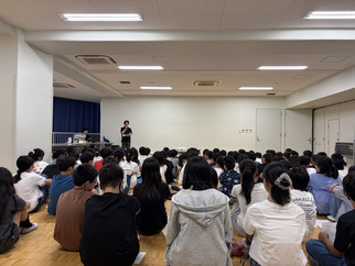 選挙管理委員会事務局職員による説明
