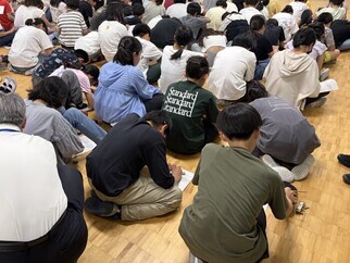 記入する生徒