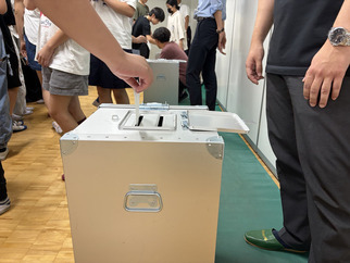 投票する手元