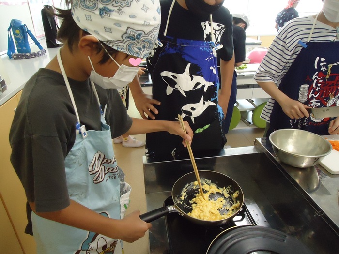6年生、調理実習