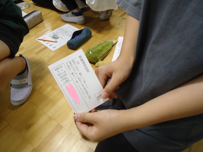 6年生、投票体験