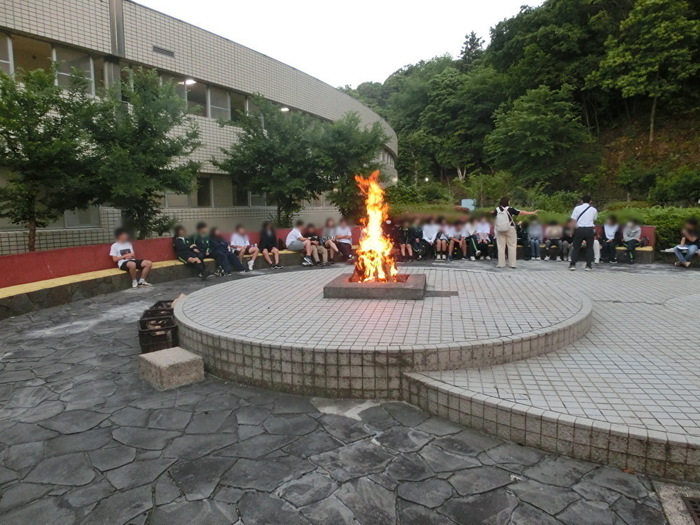 キャンプファイヤー1