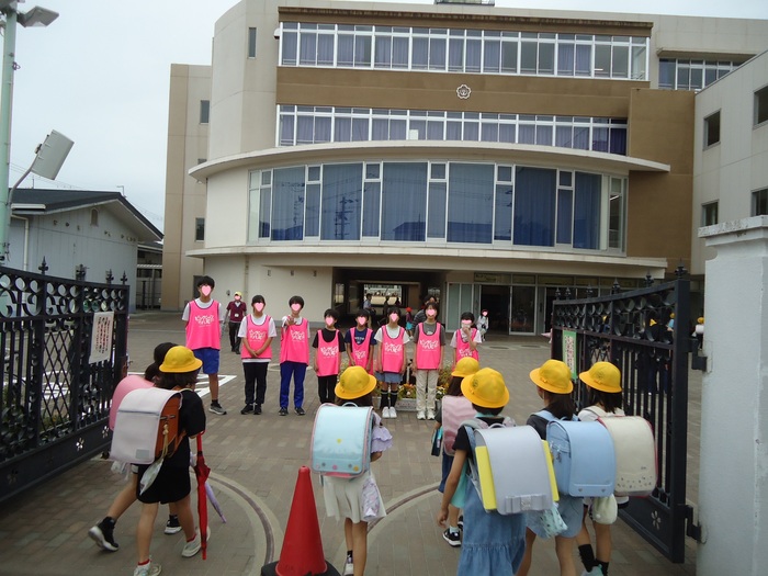 曙川中学校区挨拶運動