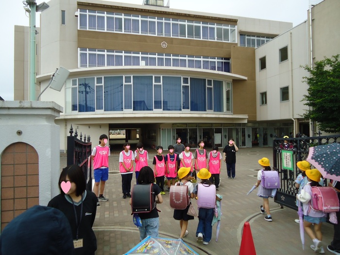 曙川中学校区挨拶運動