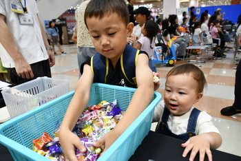 ものづくり体験を楽しむ子どもたち5