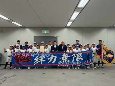 大松市長 表敬訪問【小学校ソフトボールチーム「大阪八尾」様】令和8年7月4日での様子