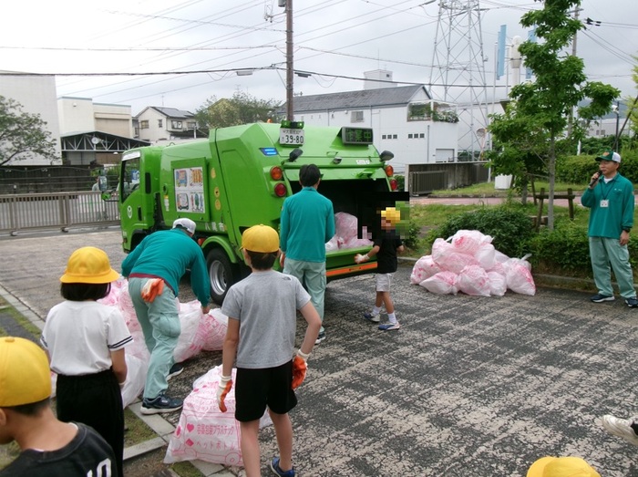 4年生社会見学 学習プラザ「めぐる」